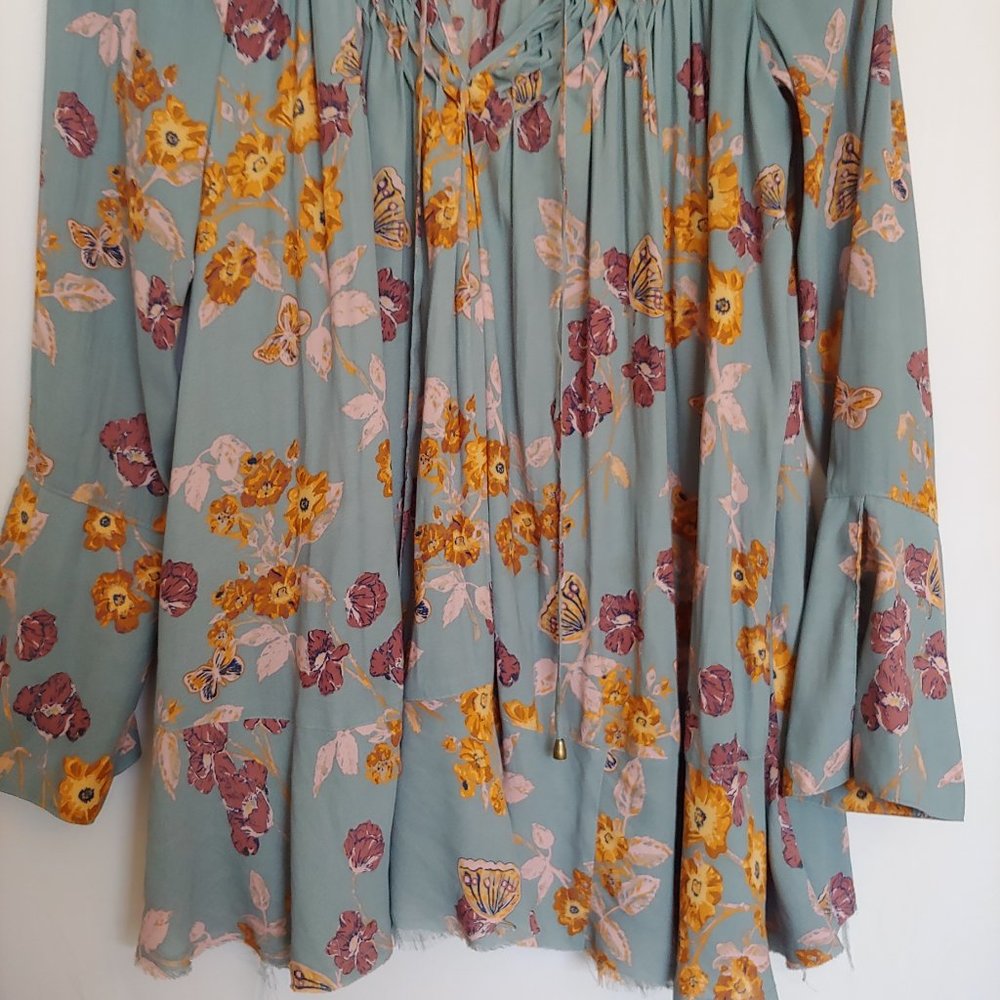 Free People oversized boho flowy top Size XS seafoam with pink & orange floral - Picture 4 of 14